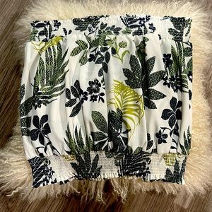 Hawaiian print halter top.